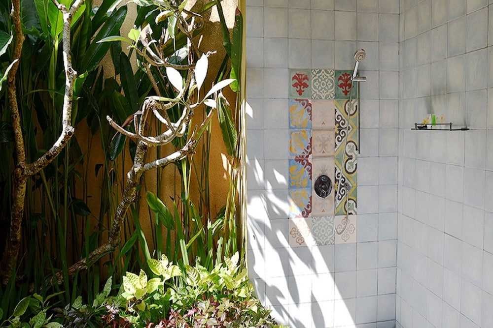 Luxury Villa, 2 Bedrooms, Private Pool, Poolside - Photo 15