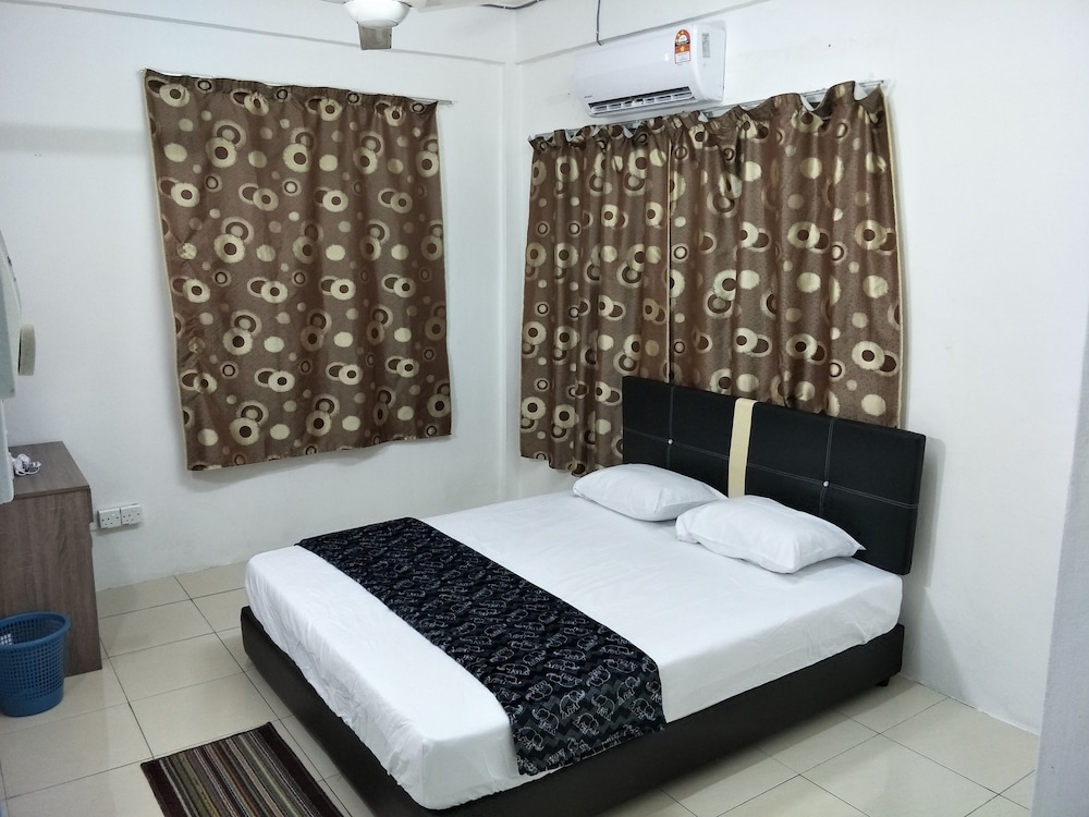 Double Room, Shared Bathroom photo 1