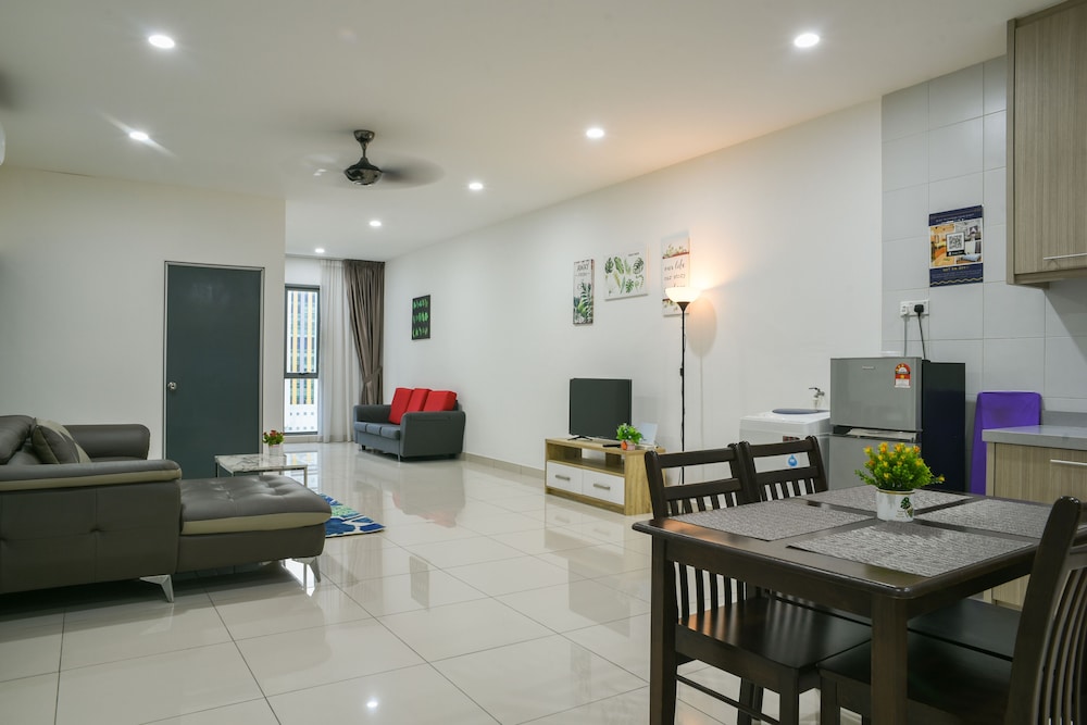 Family Apartment, 3 Bedrooms, Non Smoking photo 2
