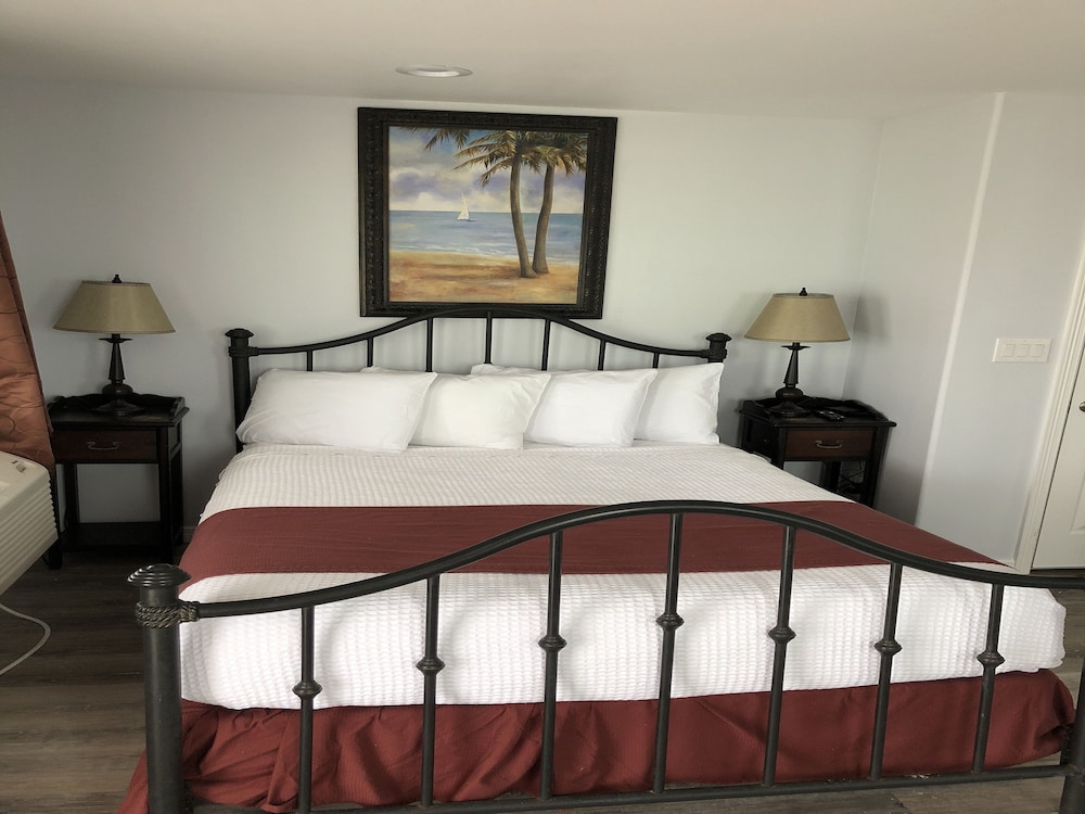 Standard Room, 1 Queen Bed photo 1