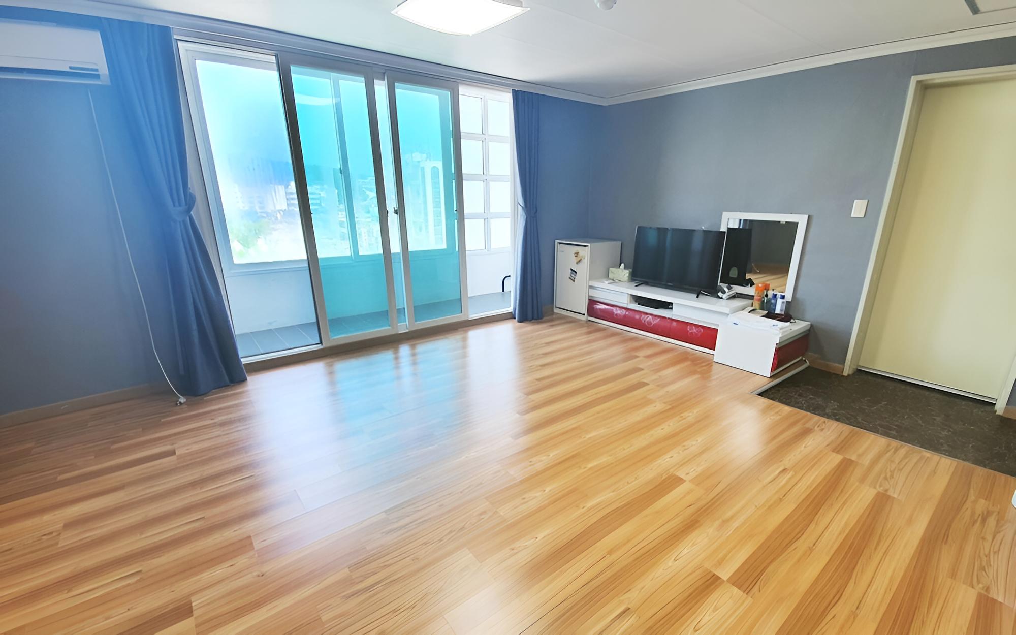 Room (Ondol) photo 2