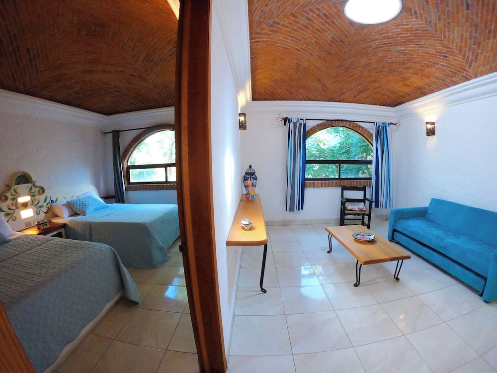 Family Room photo 1