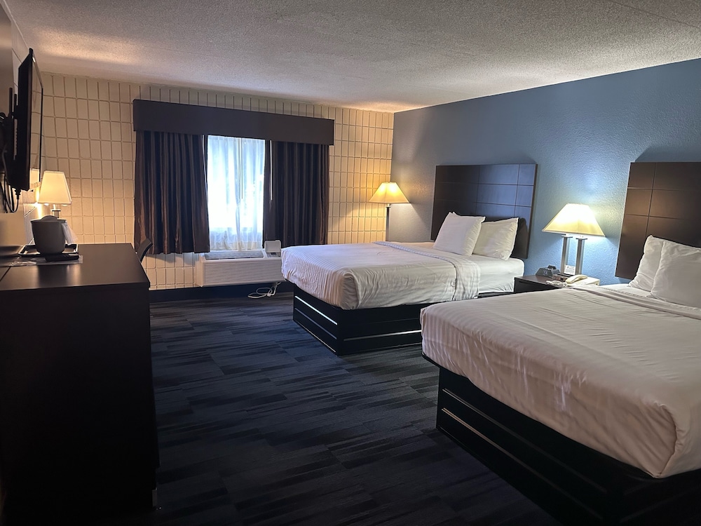 Room, 2 Queen Beds, Non Smoking - Photo 2