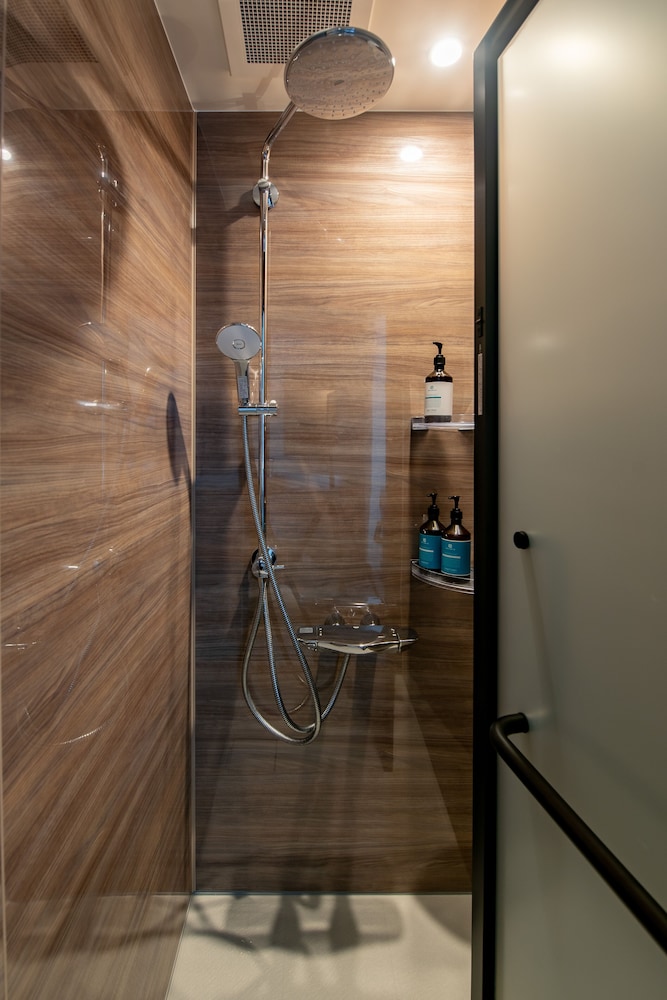 Standard Double or Twin Room - Photo 6
