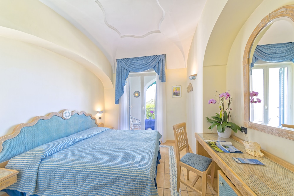 Deluxe Double or Twin Room, Terrace, Sea View