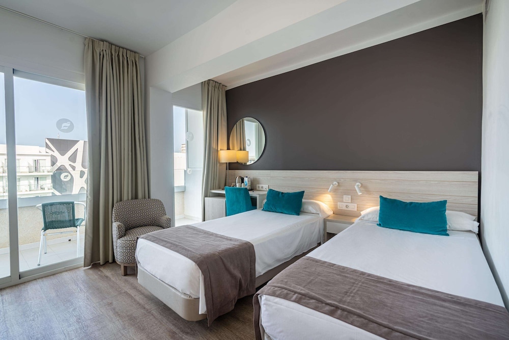 Standard-Doppelzimmer, Balkon, Poolblick