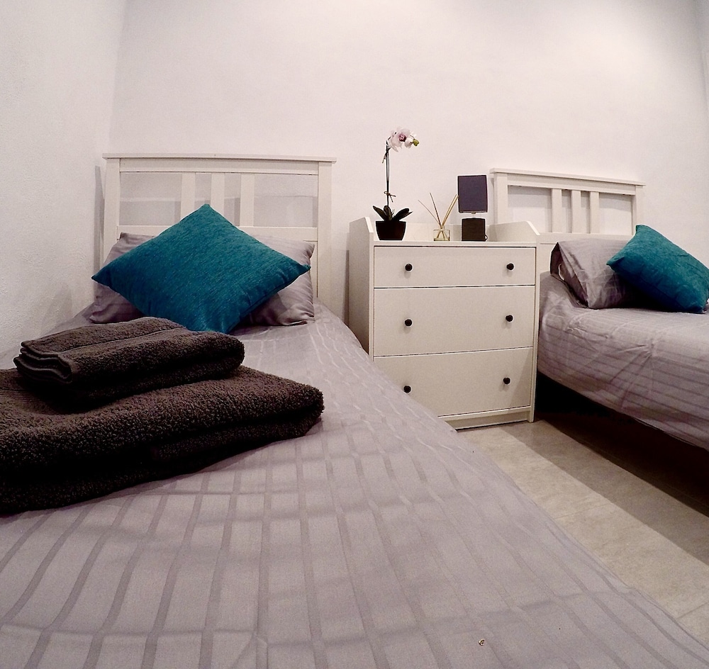 Panoramic Twin Room, Private Bathroom photo 2