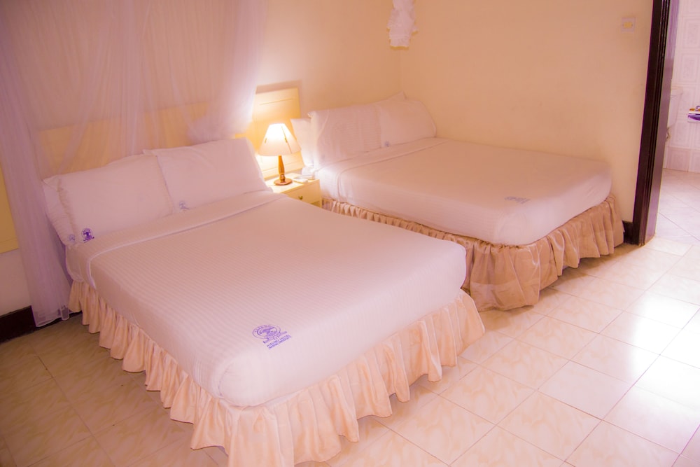 Standard Double or Twin Room photo 1
