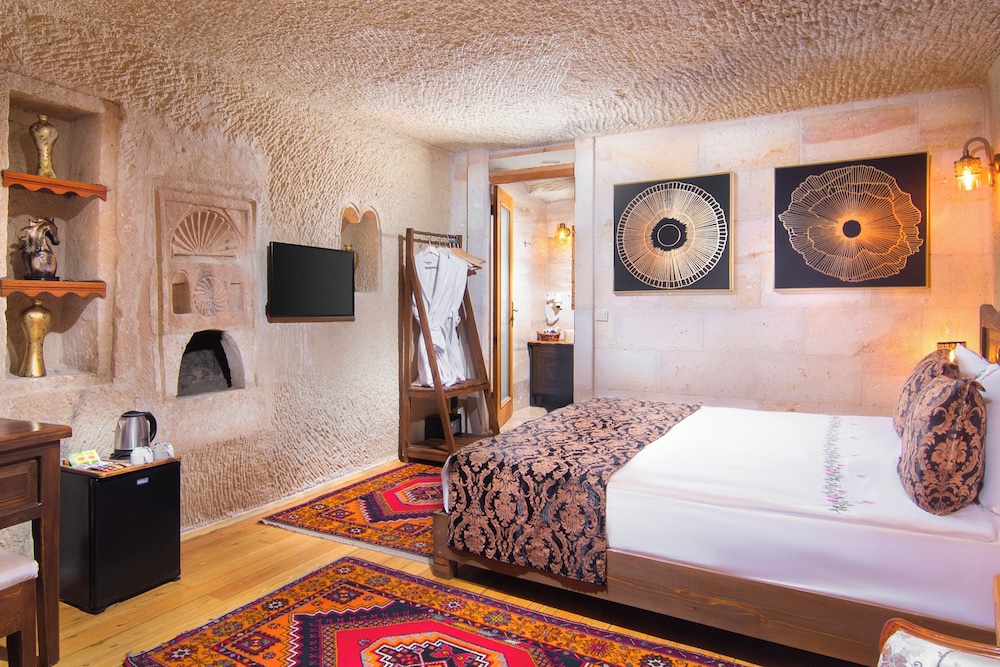 Standard Cave Room 201 - Photo 2