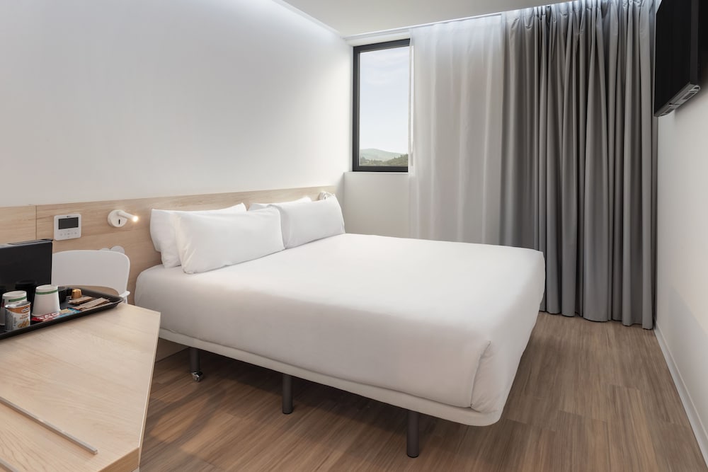 Premier Room