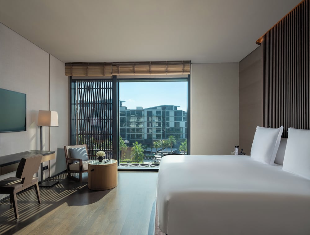 Harmony 2-Bedroom Oceanfront Presidential Suite with Comp Rainforest Experience once per stay