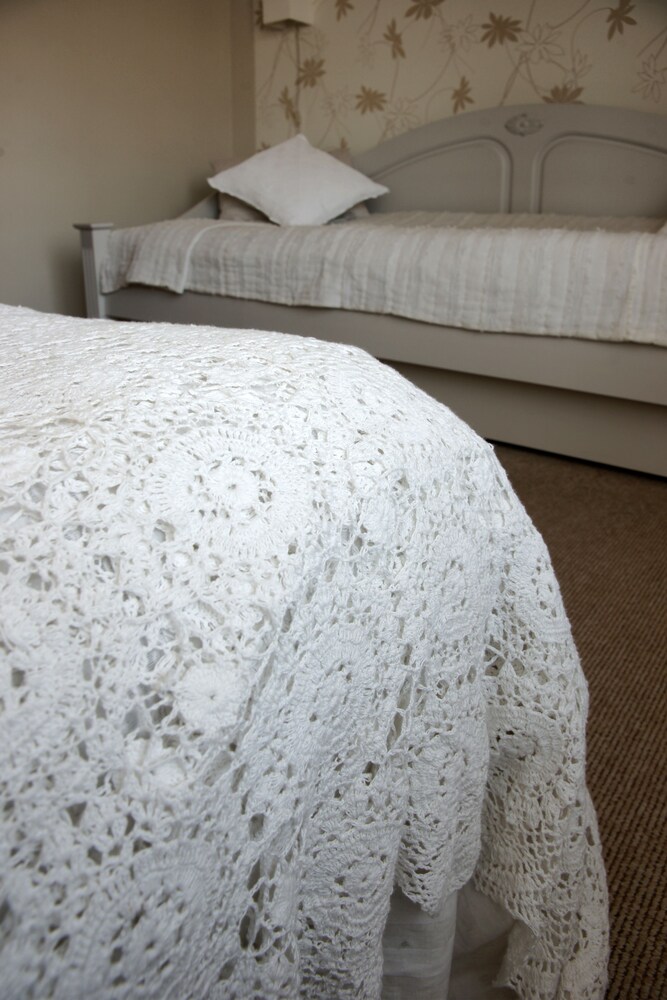 Basic Twin Room, 2 Twin Beds, Private Bathroom, Golf View photo 2