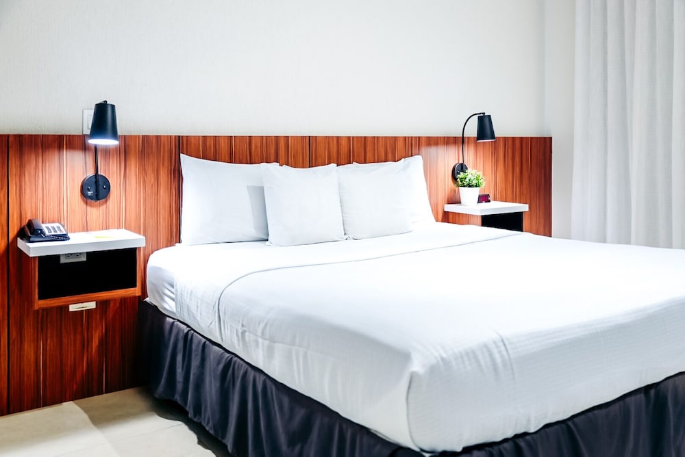 Standard Room, 1 King Bed - Photo 10