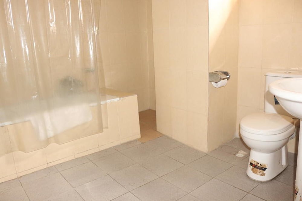Suite (Diplomatic) - Photo 3