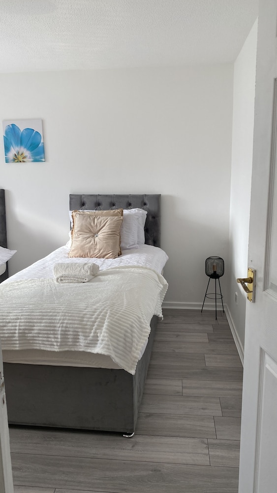 Bv Luxury Spacious 3 Bedroom House At Isaac Close, Photo 20