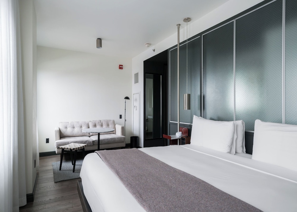Standard Room, 1 King Bed, Accessible