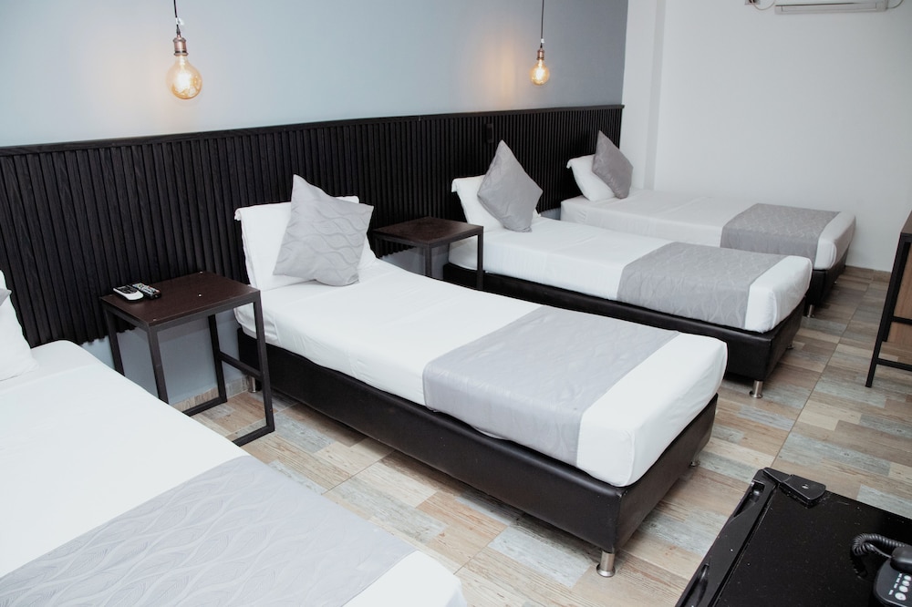 Quadruple Room, 1 Bedroom photo 2
