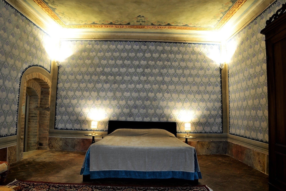 Junior Suite (Deluxe) photo 1