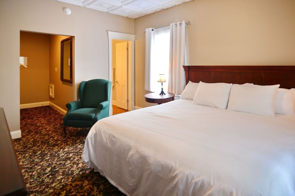 Single Room, 1 King Bed photo 1