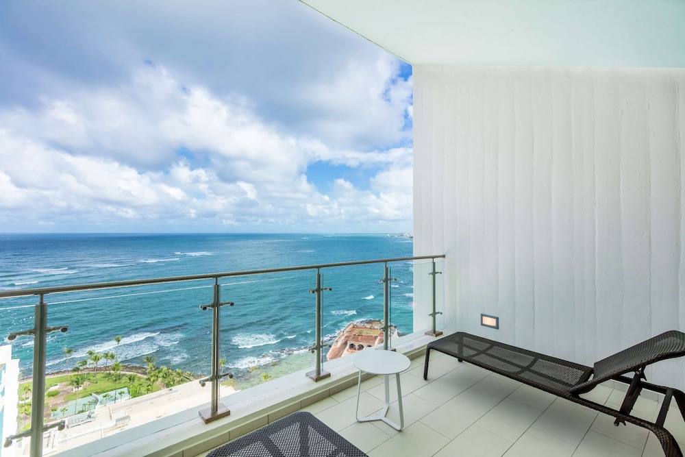 HONEYMOON SUITE- OCEAN AND GARDEN VIEW- 1KNG - Photo 13