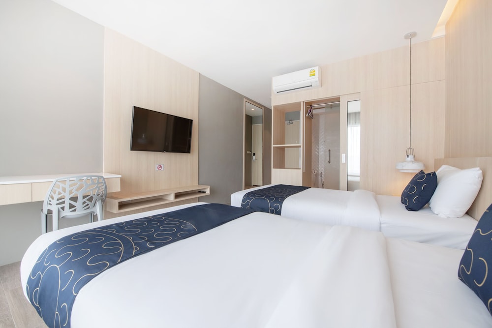 Deluxe Twin Room, Ocean View - Photo 4