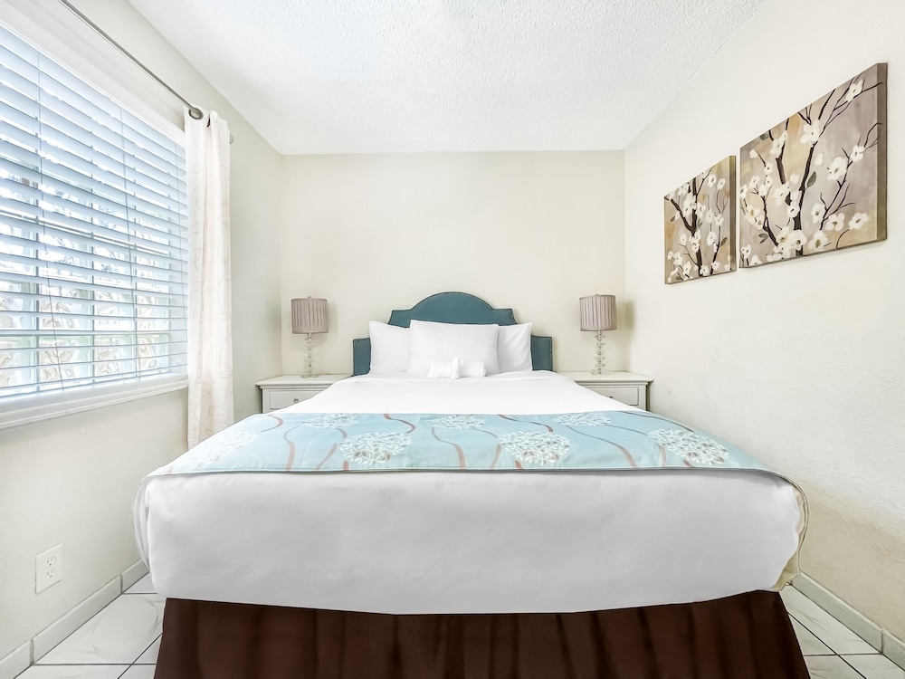 Bedroom Suite Courtyard Queen - Photo 2