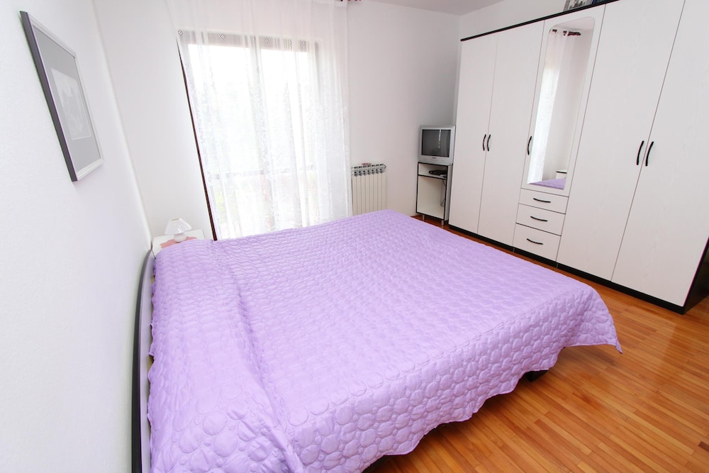 Double Room, Shared Bathroom