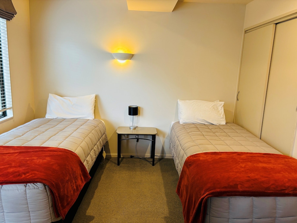 Family Apartment, Multiple Bedrooms photo 2