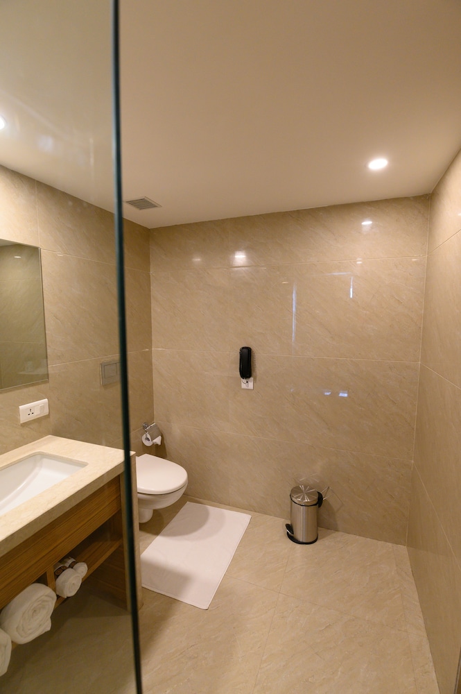 Premium Room, 1 Bedroom, Accessible, City View photo 2