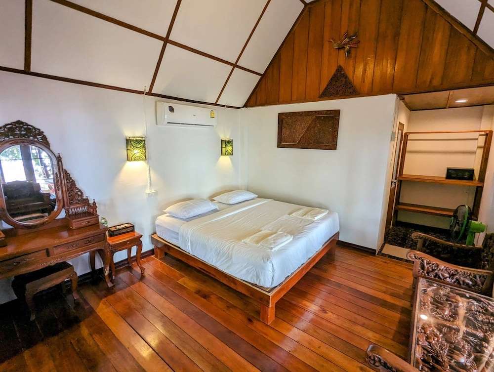 Deluxe Twin Room - Photo 8
