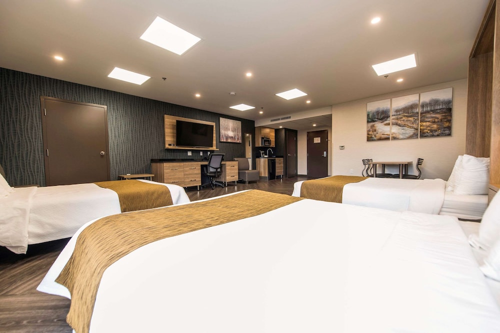 Suite, Multiple Beds, Accessible, Non Smoking - Photo 2