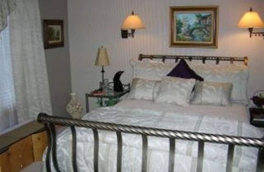 Room, Private Bathroom (Firenza)