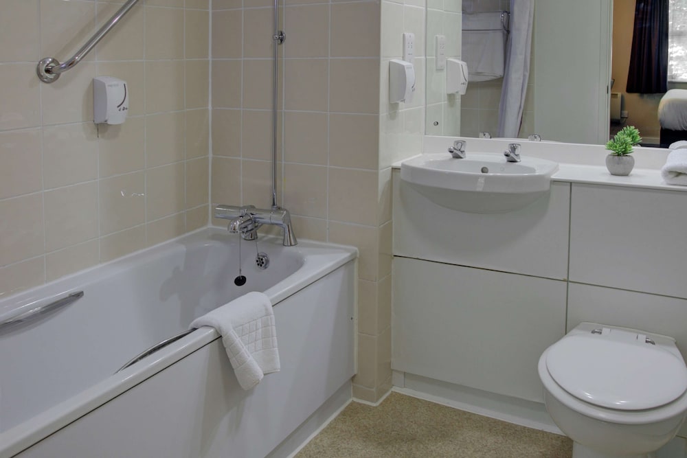 Deluxe Room, 1 Double Bed, Non Smoking - Photo 6