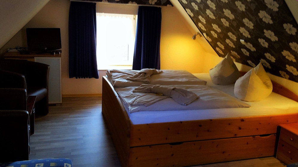 Economy Double Room Single Use photo 1