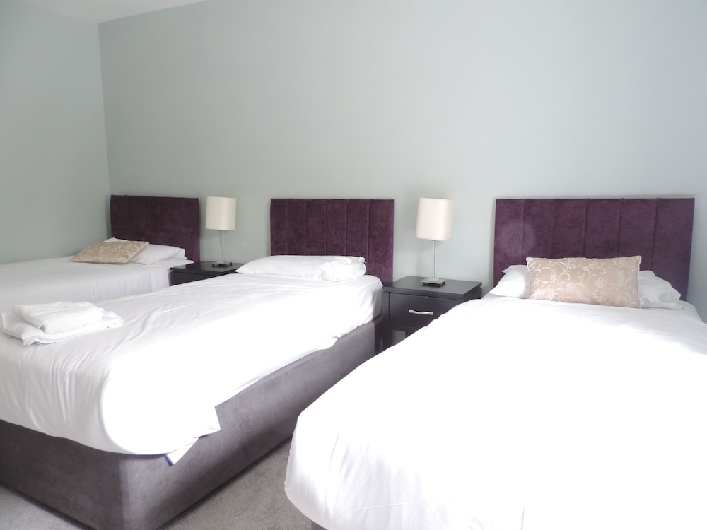 Triple Room, Ensuite photo 3