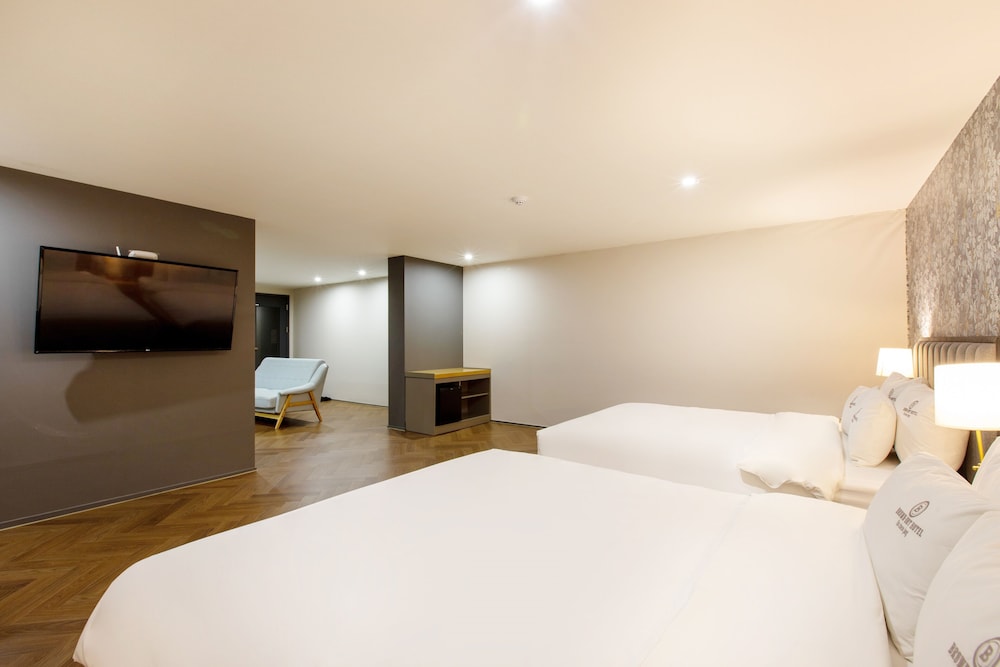 Suite Twin - Photo 24