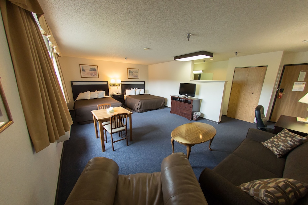 Suite, 2 Queen Beds, Non Smoking photo 2