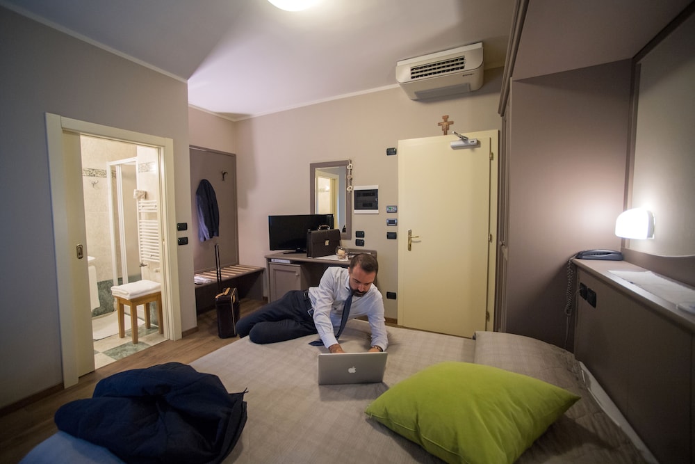 Double Room Single Use