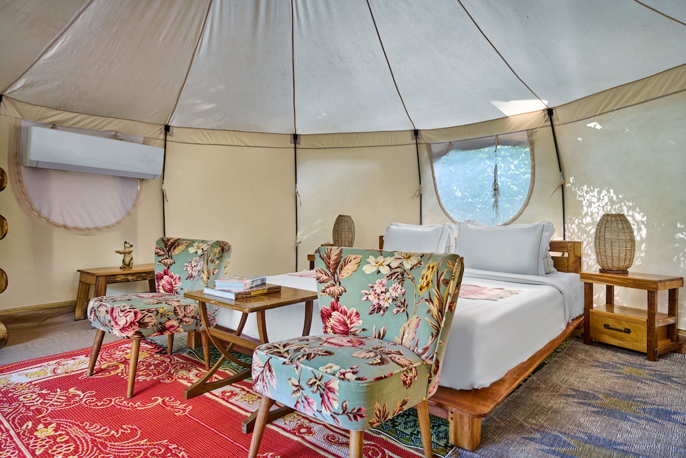Explorer Tent