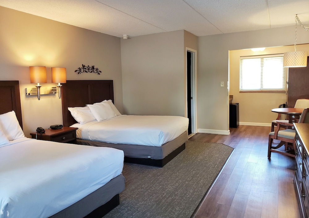 Deluxe Double Room, 2 Double Beds ( No Pets) photo 1