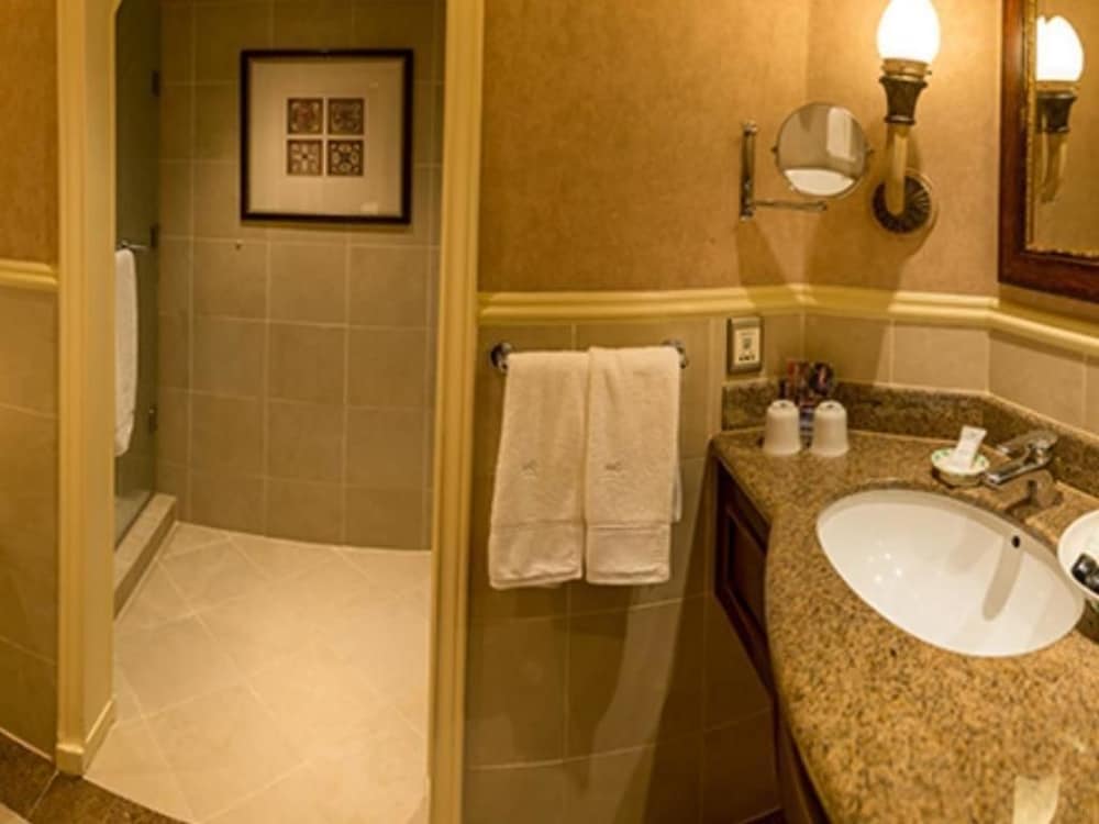 Classic Twin Room, 2 Twin Beds - Photo 3