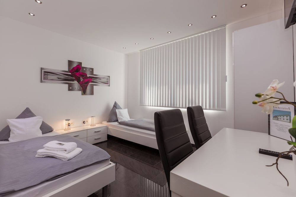 Double or Twin Room - Photo 3