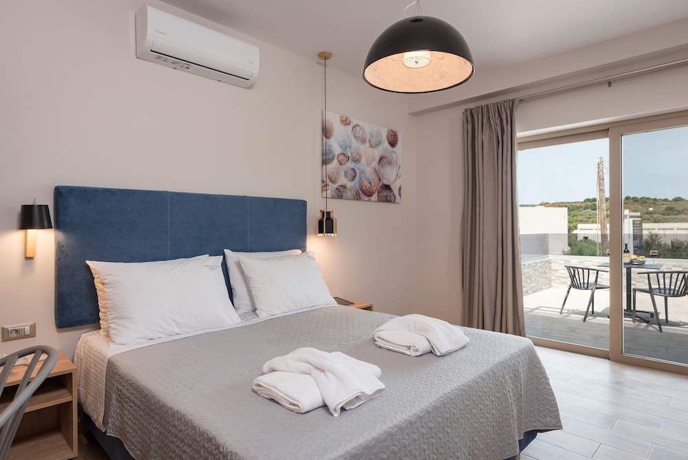 Family Room, 2 Bedrooms (up to 4 guests)