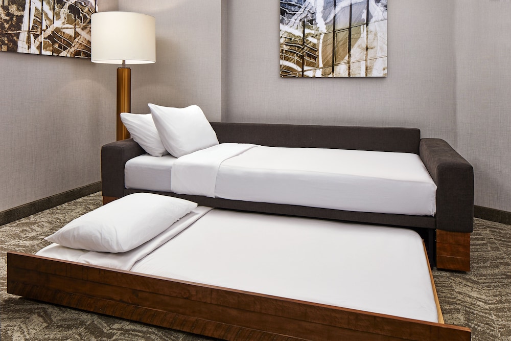 Suite, 2 Queen Beds (Hearing Accessible) photo 3