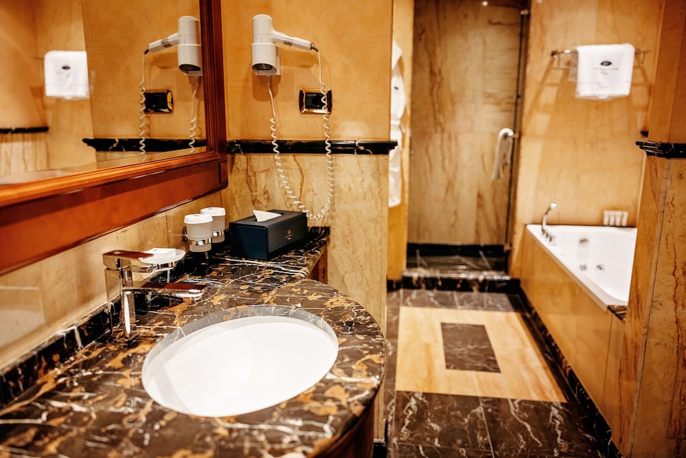 Premium Room - Photo 4