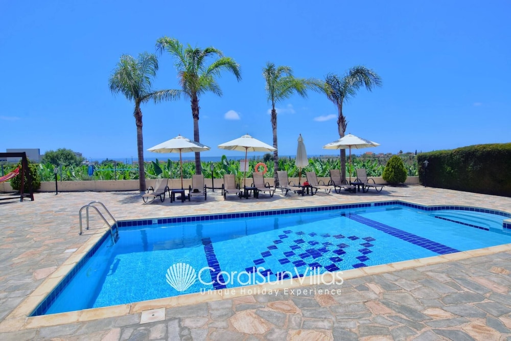 Villa, 4 Bedrooms, Smoking, Private Pool photo 2
