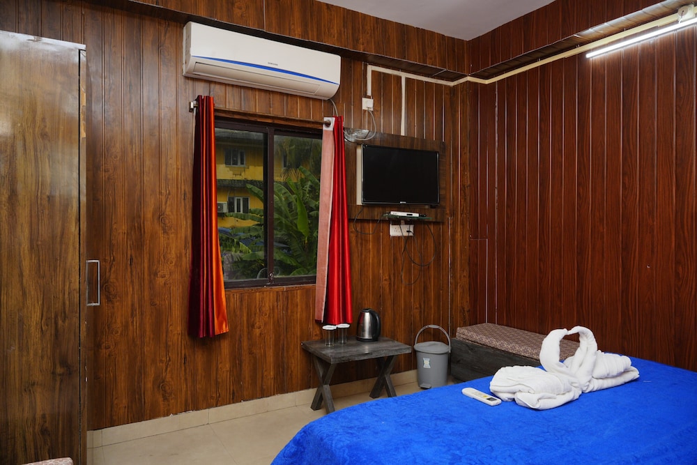 Deluxe Double Room, 1 King Bed, City View