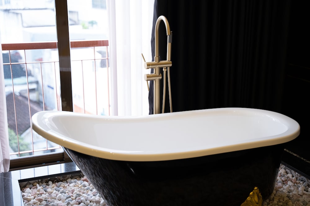 Honeymoon Room - Photo 3