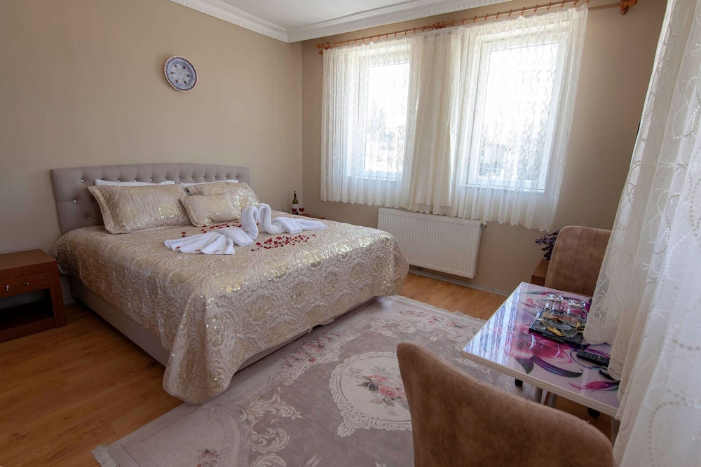 Honeymoon Double Room