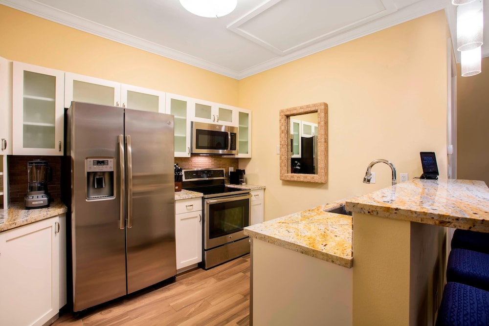 Royal House, 3 Bedrooms, Bay View (Mobility/Hearing Access, Roll-in Shwr) photo 3
